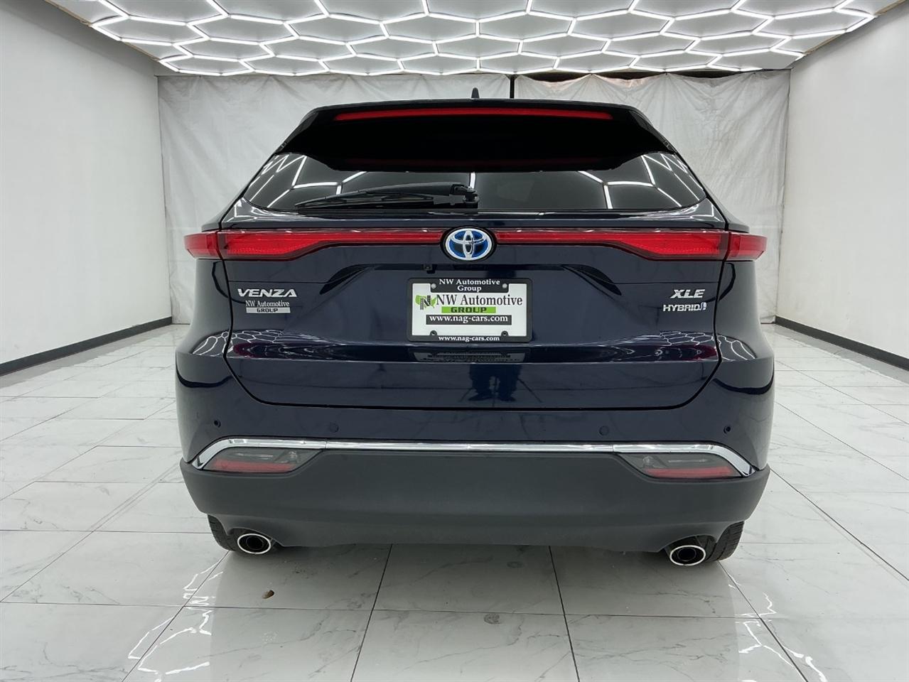 Toyota Venza Limited AWD (Natl) 2022