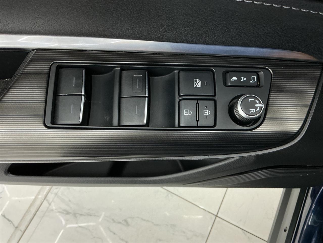 Toyota Venza Limited AWD (Natl) 2022