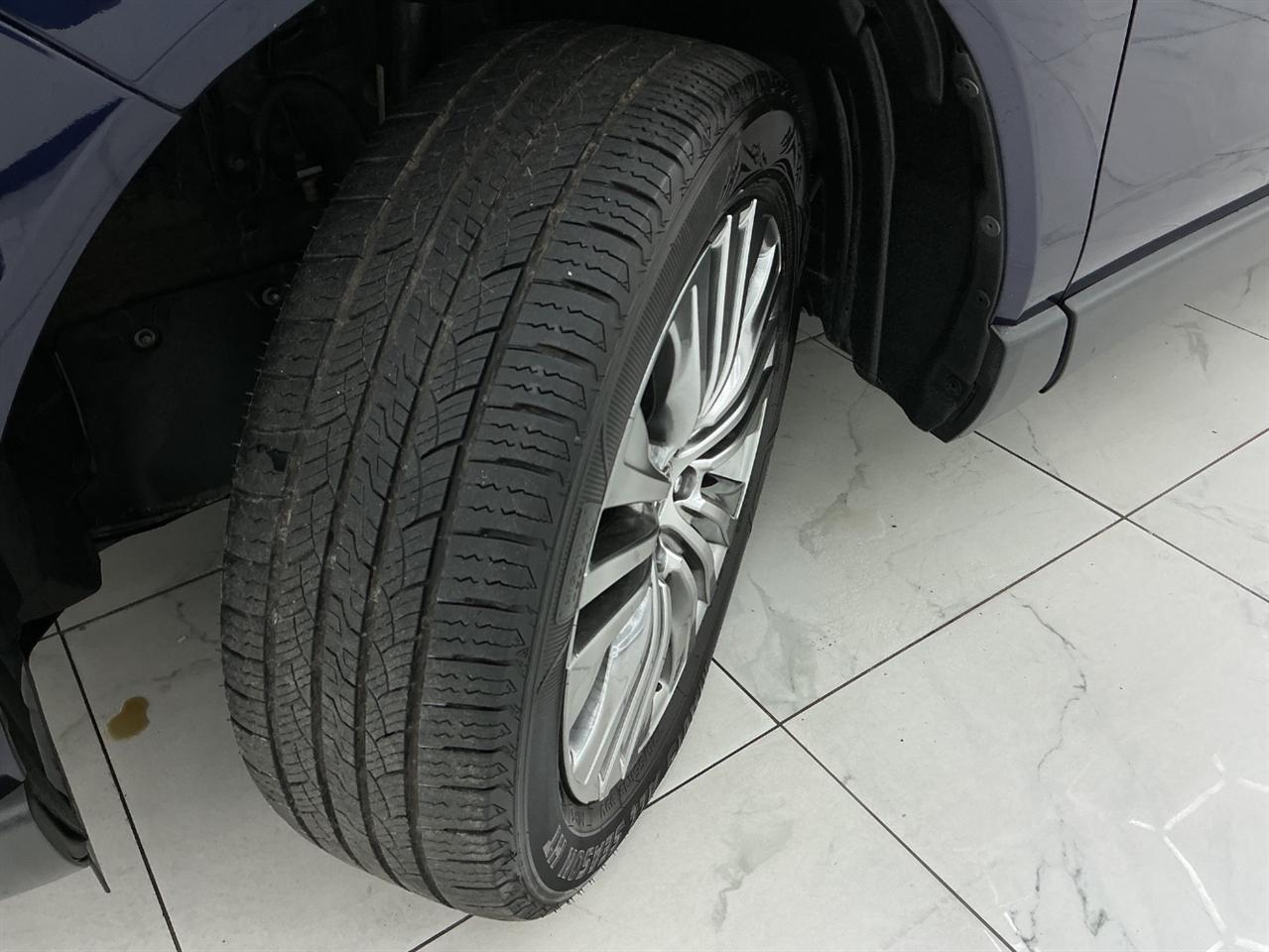 Toyota Venza Limited AWD (Natl) 2022