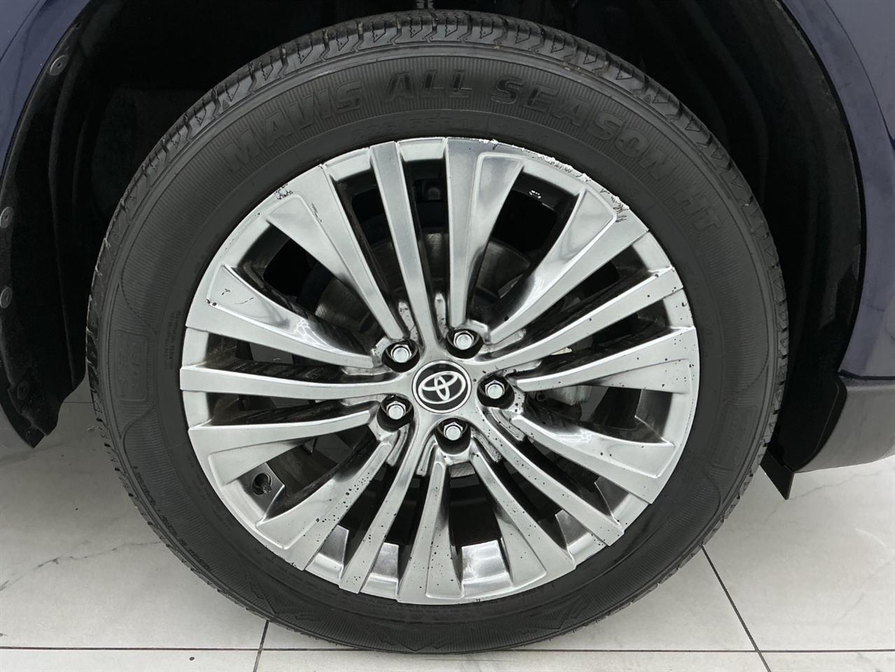 Toyota Venza Limited AWD (Natl) 2022