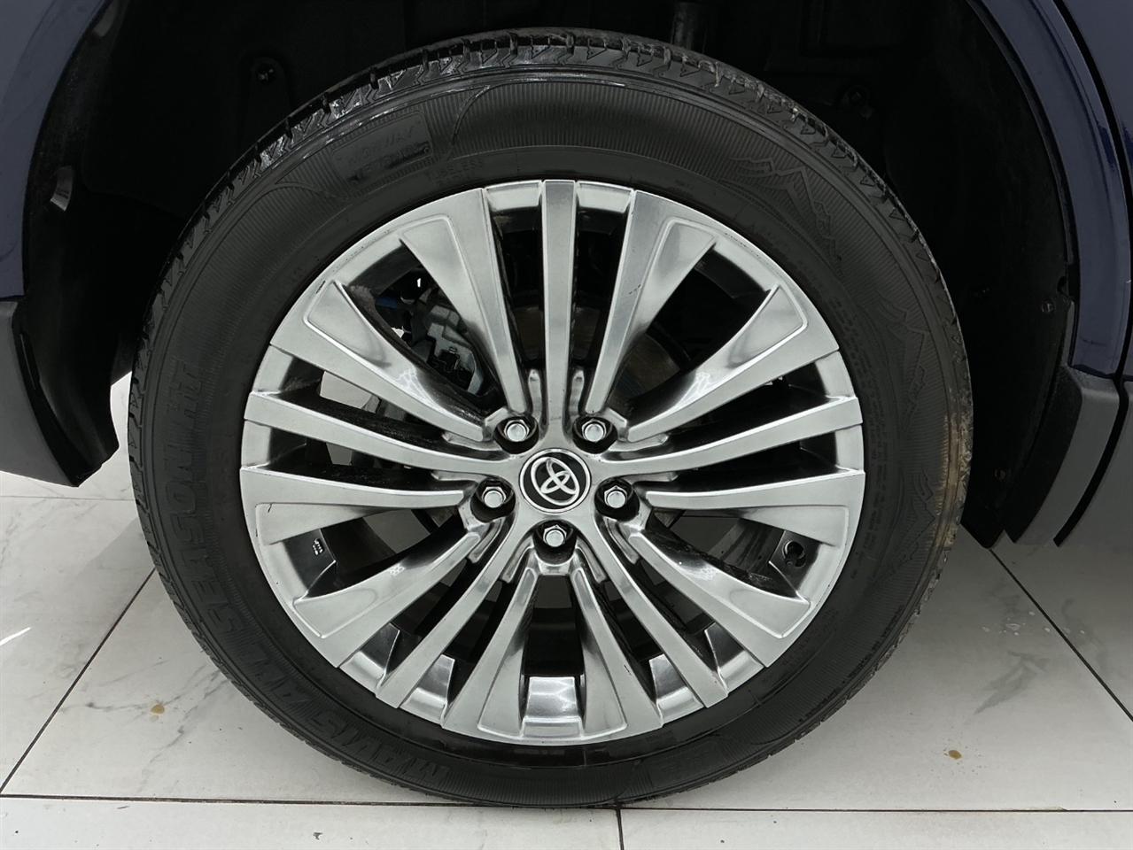Toyota Venza Limited AWD (Natl) 2022