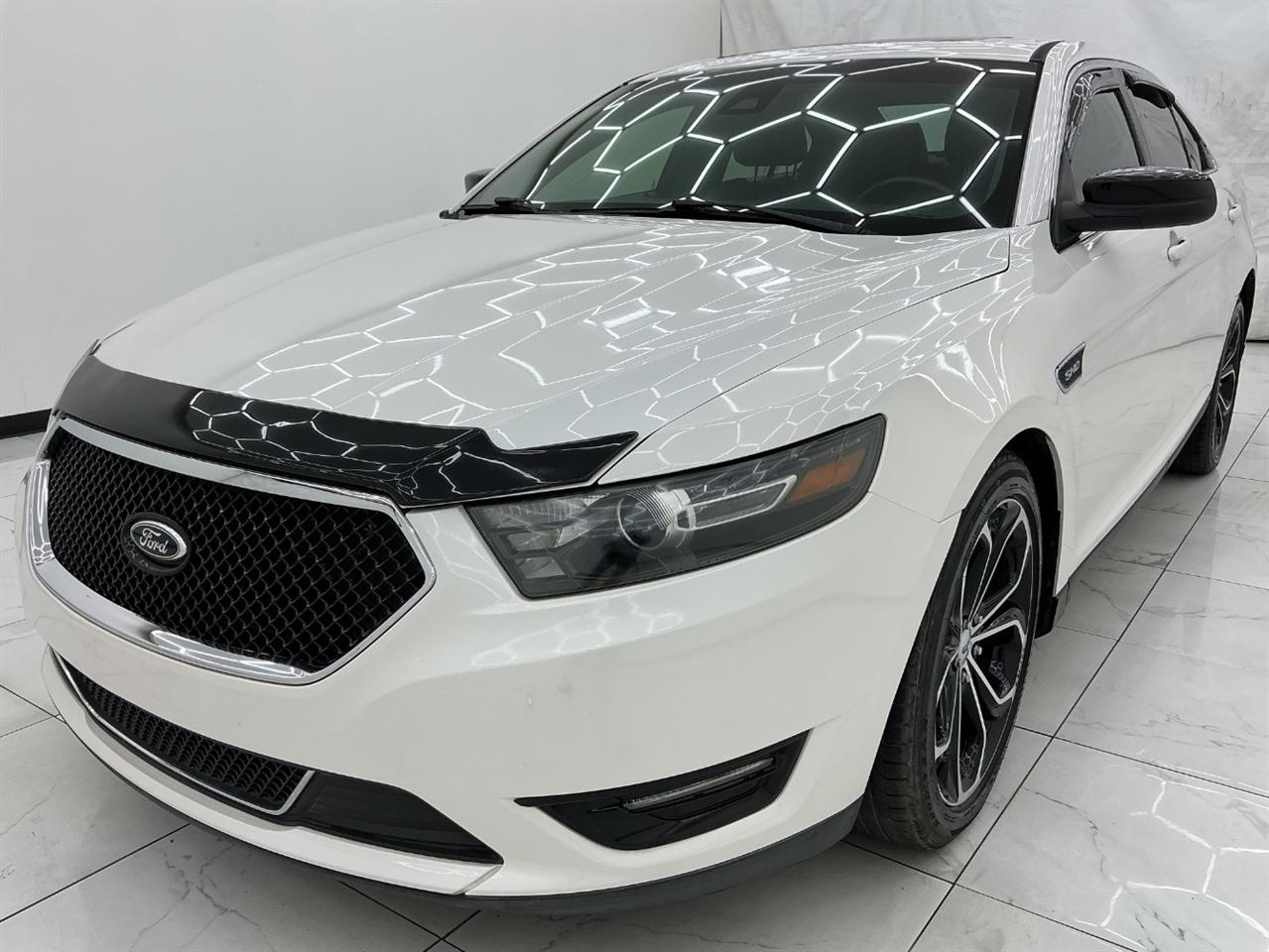 Ford Taurus 4dr Sdn SHO AWD 2014