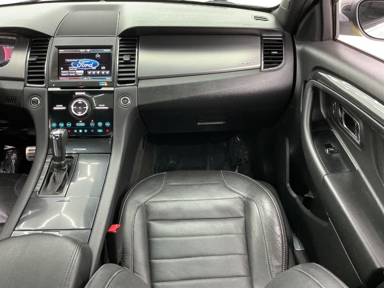 Ford Taurus 4dr Sdn SHO AWD 2014