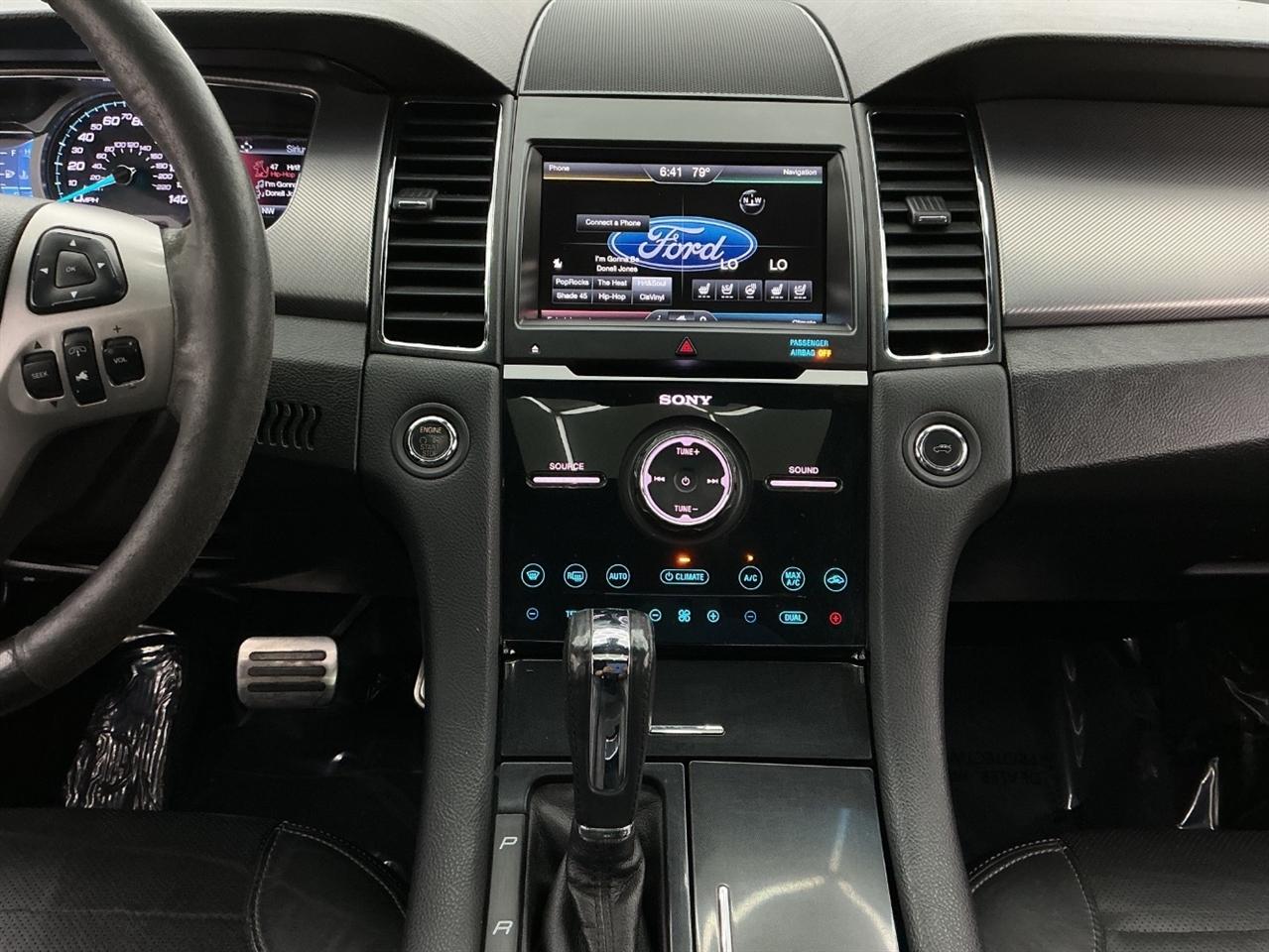 Ford Taurus 4dr Sdn SHO AWD 2014