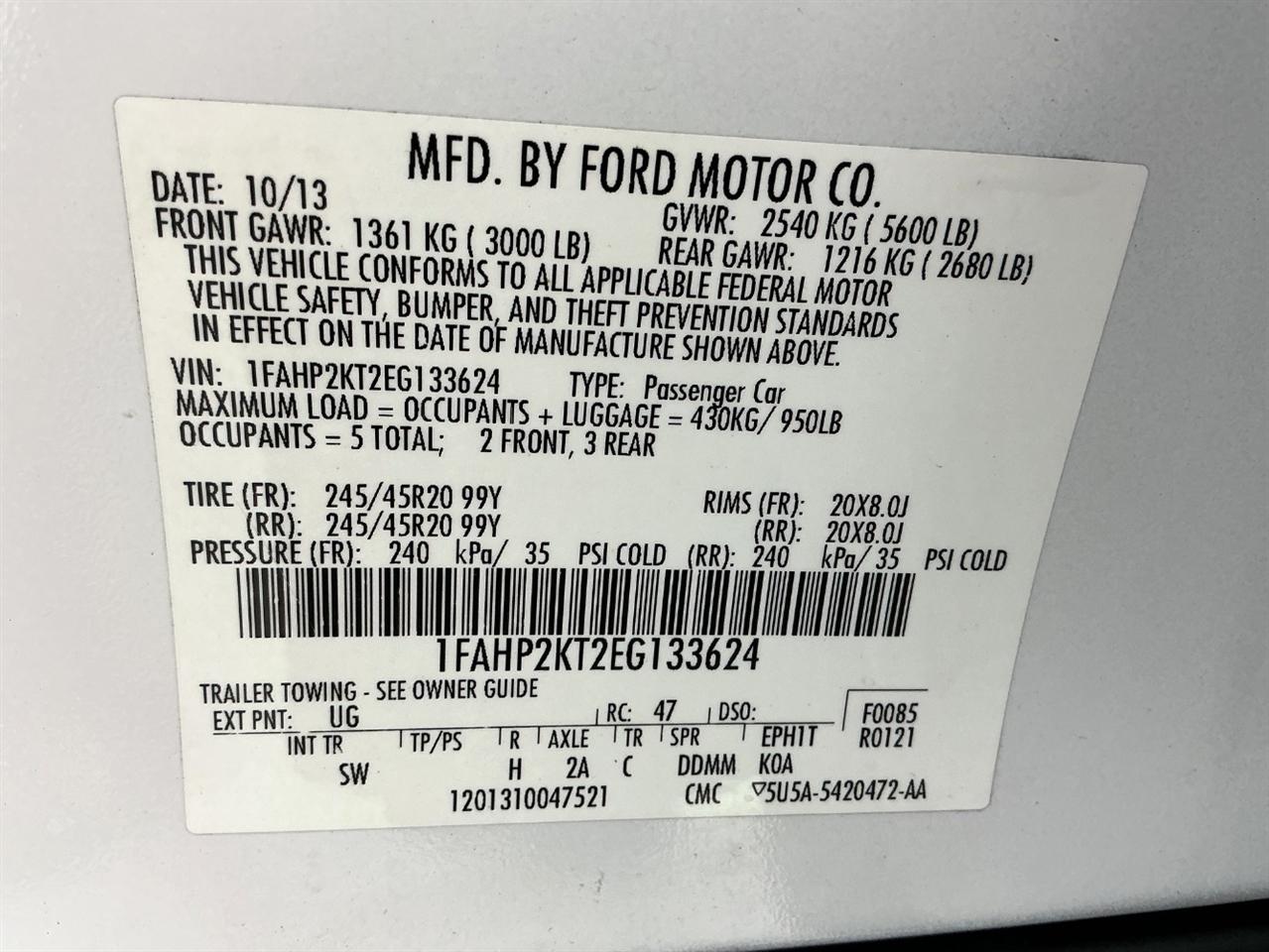 Ford Taurus 4dr Sdn SHO AWD 2014