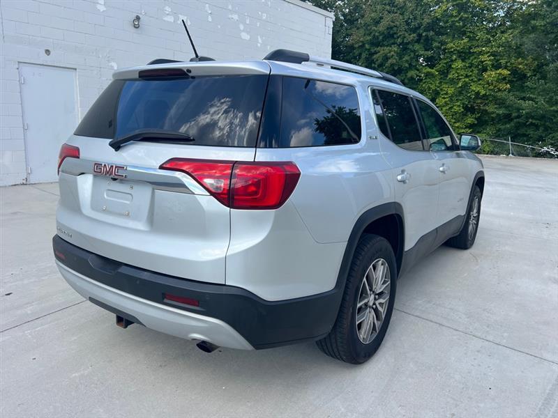 GMC Acadia SLE-2 FWD 2017