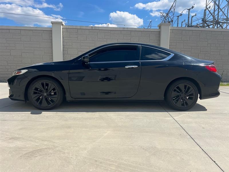 Honda Accord EX-L w/Navigation and Honda Sensing CVT 2017