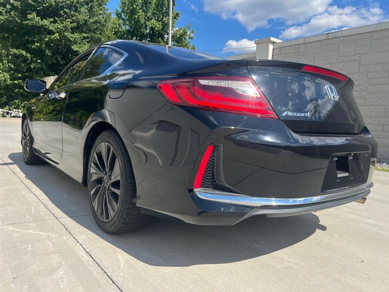 Honda Accord EX-L w/Navigation and Honda Sensing CVT 2017