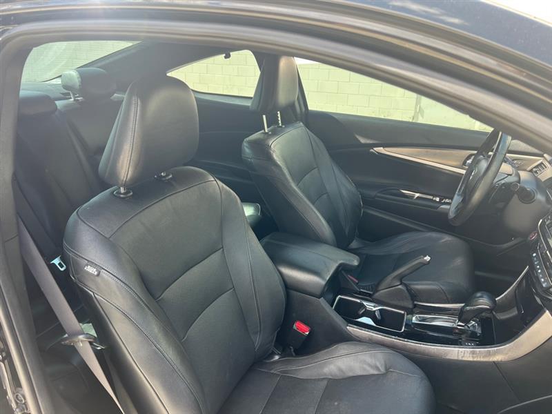 Honda Accord EX-L w/Navigation and Honda Sensing CVT 2017