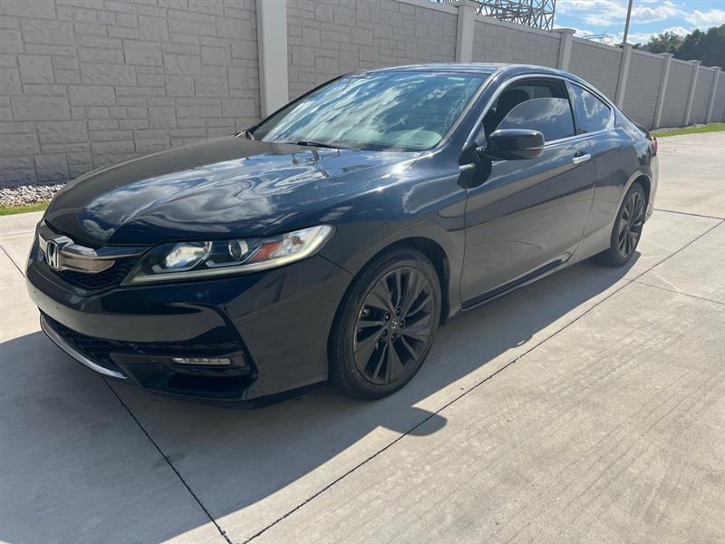 Honda Accord EX-L w/Navigation and Honda Sensing CVT 2017