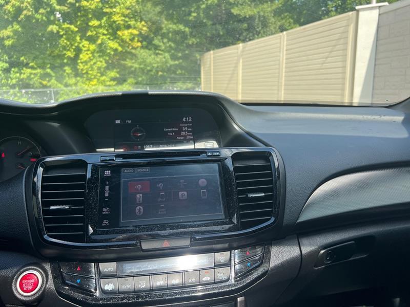 Honda Accord EX-L w/Navigation and Honda Sensing CVT 2017