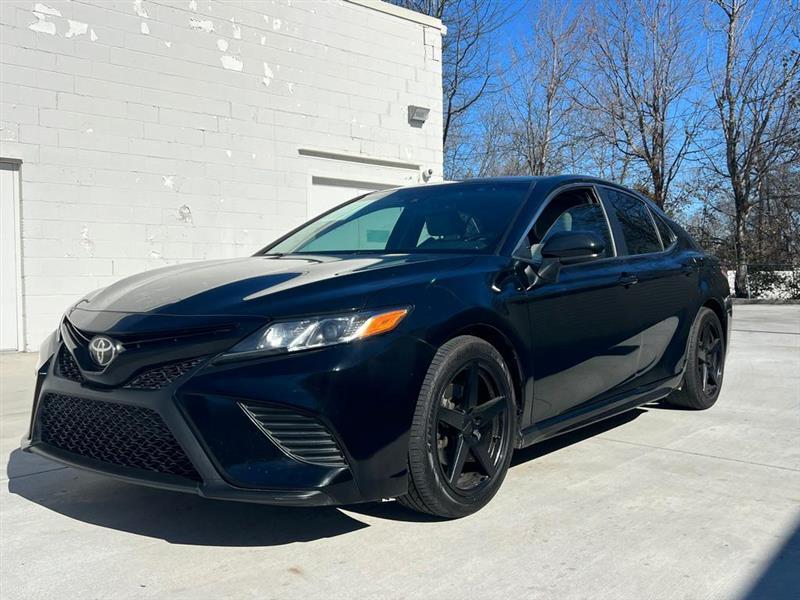 Toyota Camry SE 2018