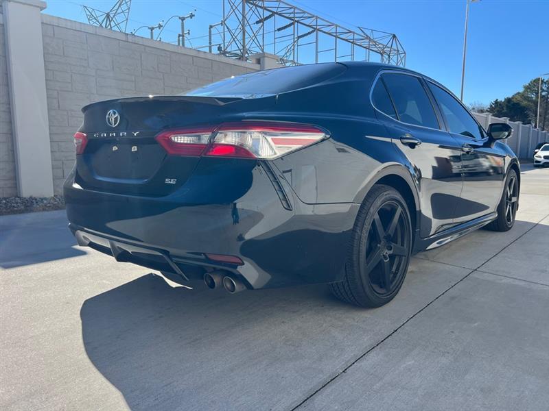 Toyota Camry SE 2018
