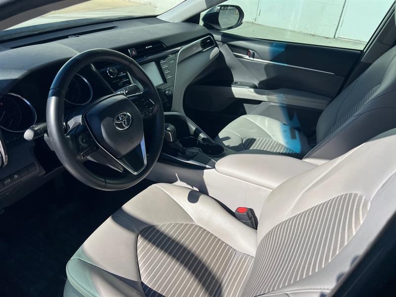 Toyota Camry SE 2018