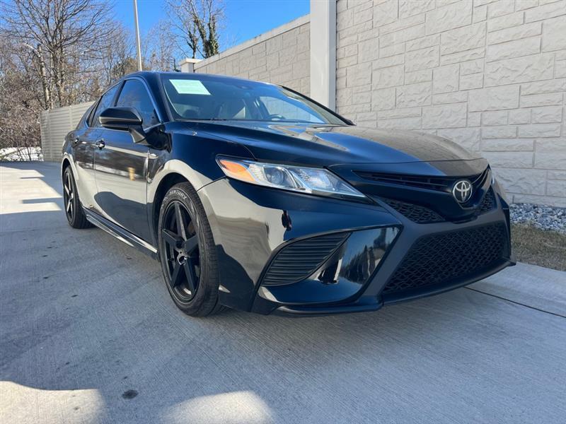 Toyota Camry SE 2018