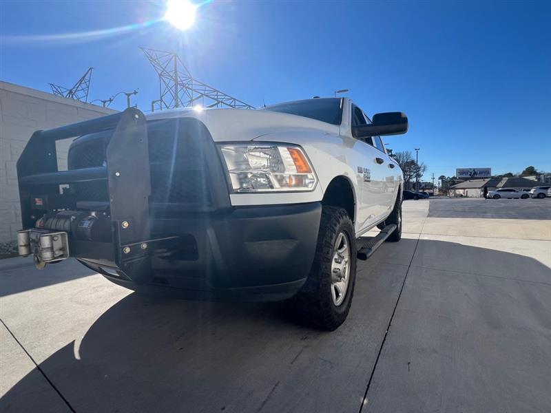 RAM 2500 Tradesman Crew Cab SWB 4WD 2018