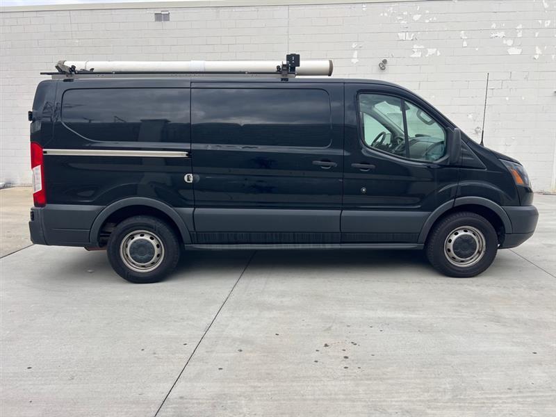 Ford Transit 150 Van Low Roof w/Sliding Pass. 130-in. WB 2018