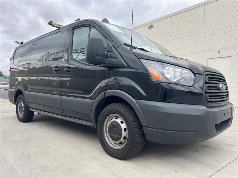 Ford Transit 150 Van Low Roof w/Sliding Pass. 130-in. WB 2018