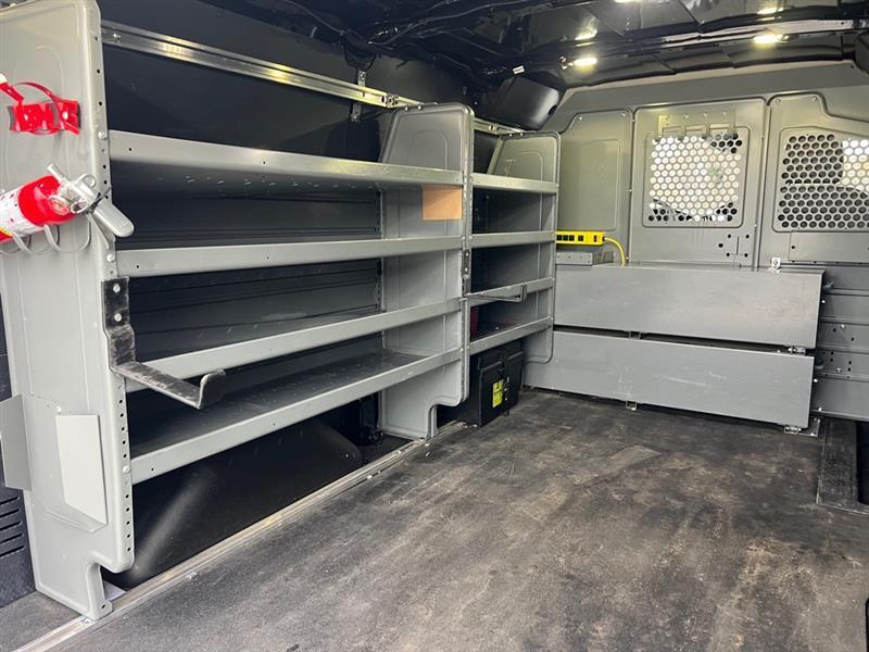 Ford Transit 150 Van Low Roof w/Sliding Pass. 130-in. WB 2018