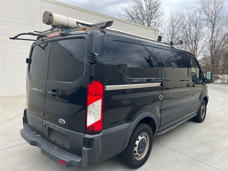 Ford Transit 150 Van Low Roof w/Sliding Pass. 130-in. WB 2018