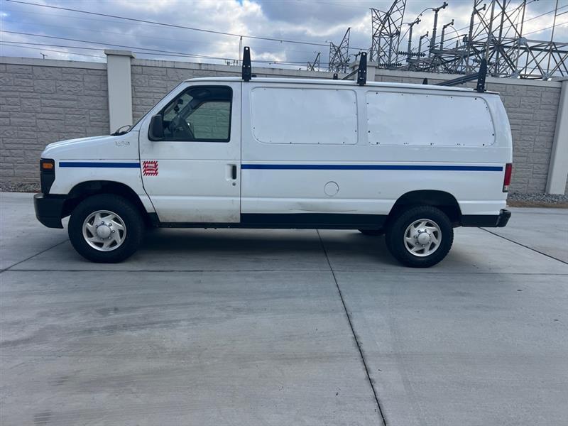 Ford Econoline E-250 2014