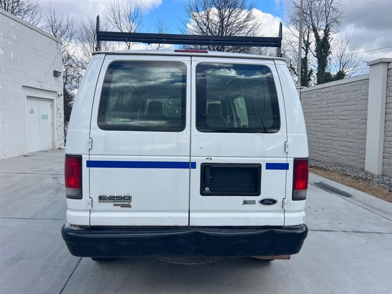 Ford Econoline E-250 2014