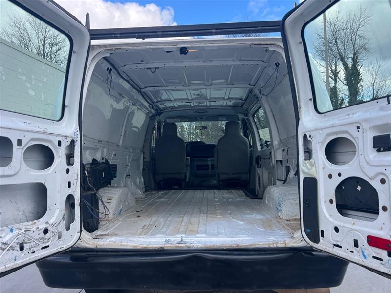 Ford Econoline E-250 2014