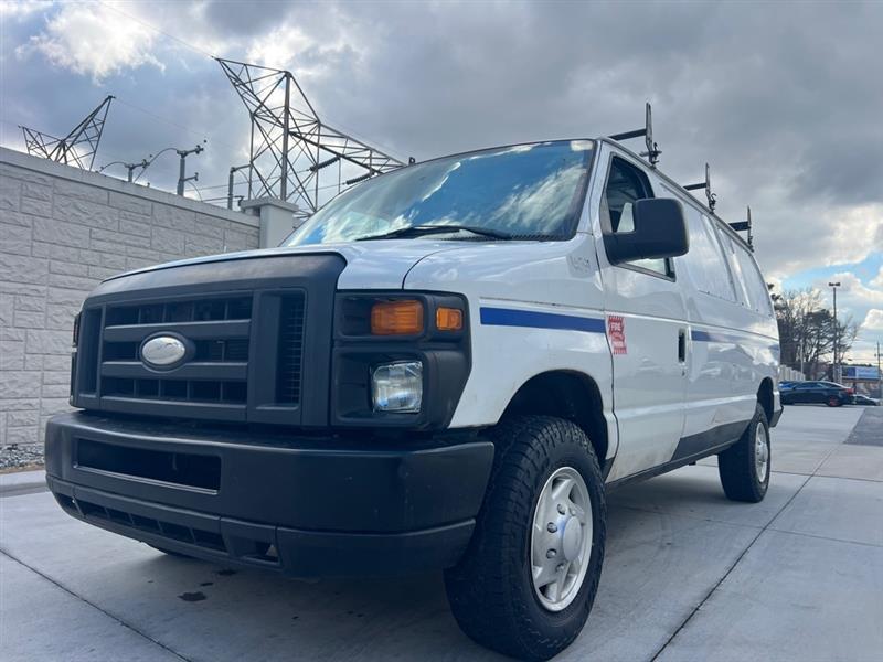Ford Econoline E-250 2014