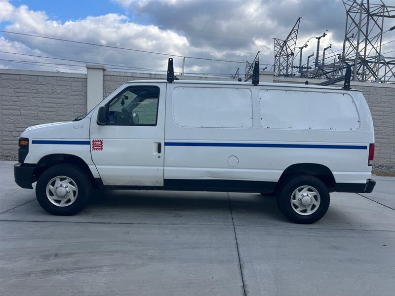 Ford Econoline E-250 2014