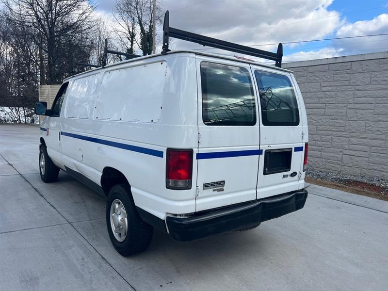 Ford Econoline E-250 2014