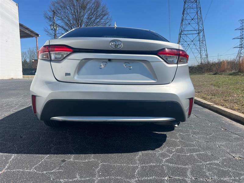Toyota Corolla LE 2021