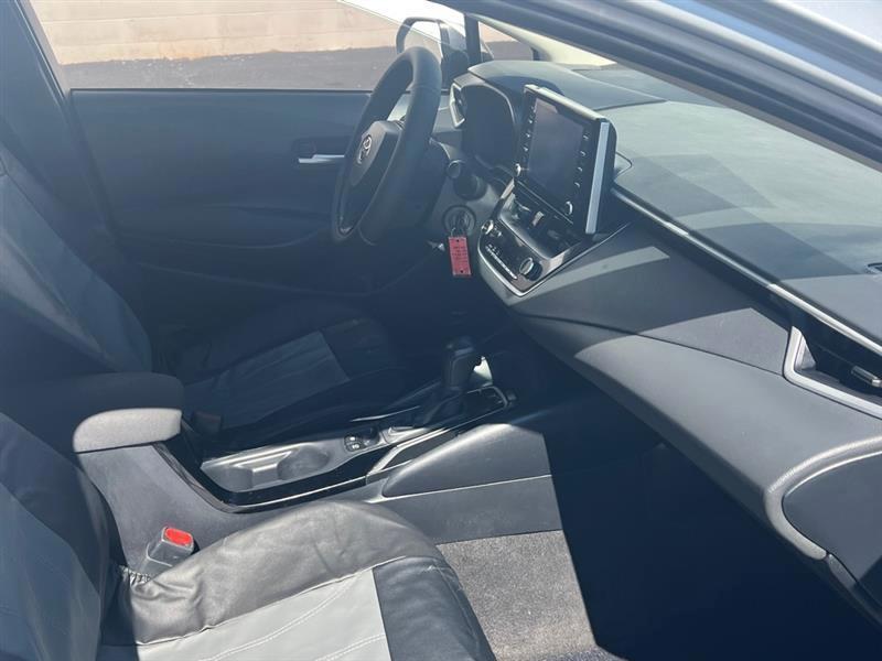 Toyota Corolla LE 2021