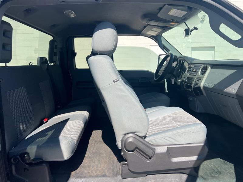 Ford F-250 SD XL SuperCab 4WD 2016