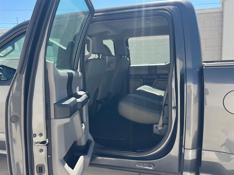 Ford F-150 XL SuperCrew 5.5-ft. Bed 2WD 2015