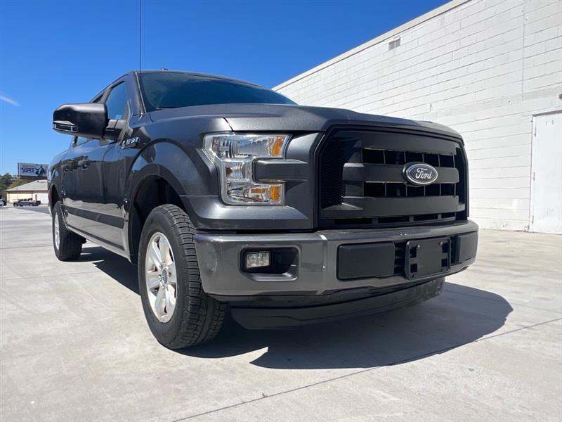 Ford F-150 XL SuperCrew 5.5-ft. Bed 2WD 2015