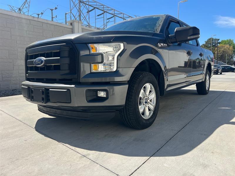 Ford F-150 XL SuperCrew 5.5-ft. Bed 2WD 2015