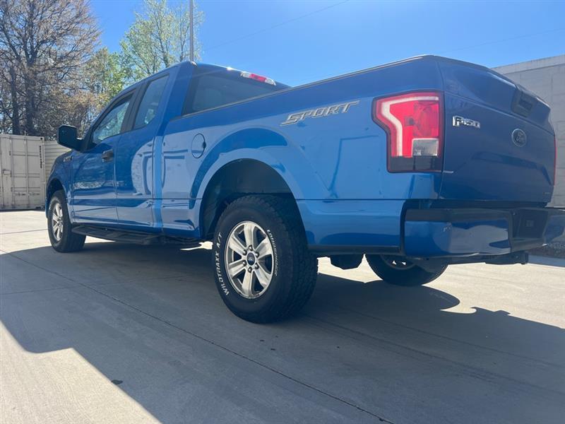 Ford F-150 XL SuperCab 8-ft. 2WD 2015