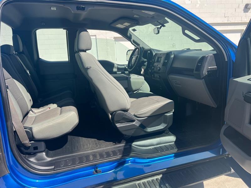 Ford F-150 XL SuperCab 8-ft. 2WD 2015