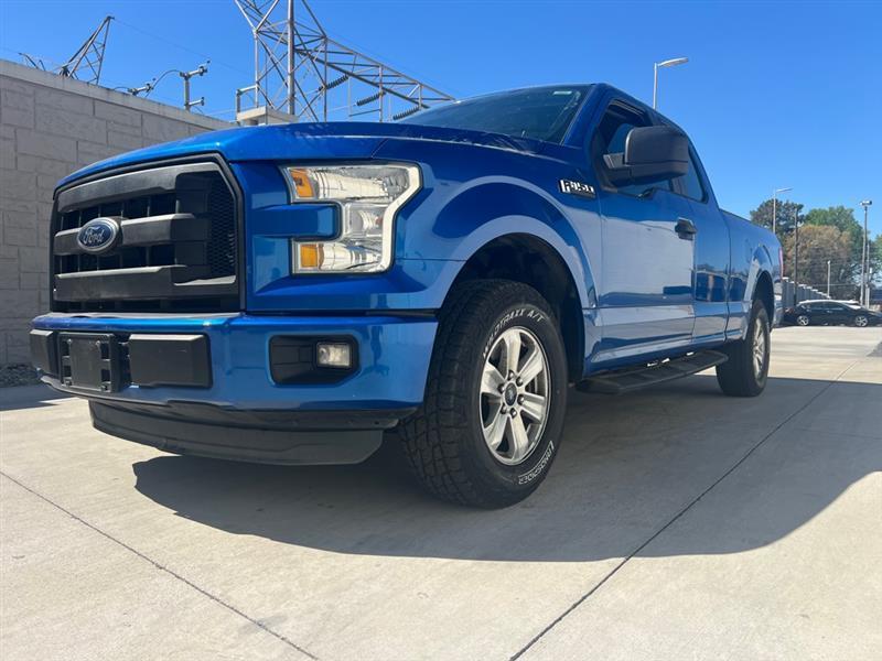 Ford F-150 XL SuperCab 8-ft. 2WD 2015