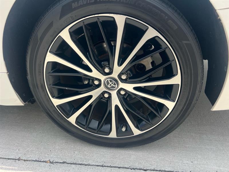 Toyota Camry SE 2019