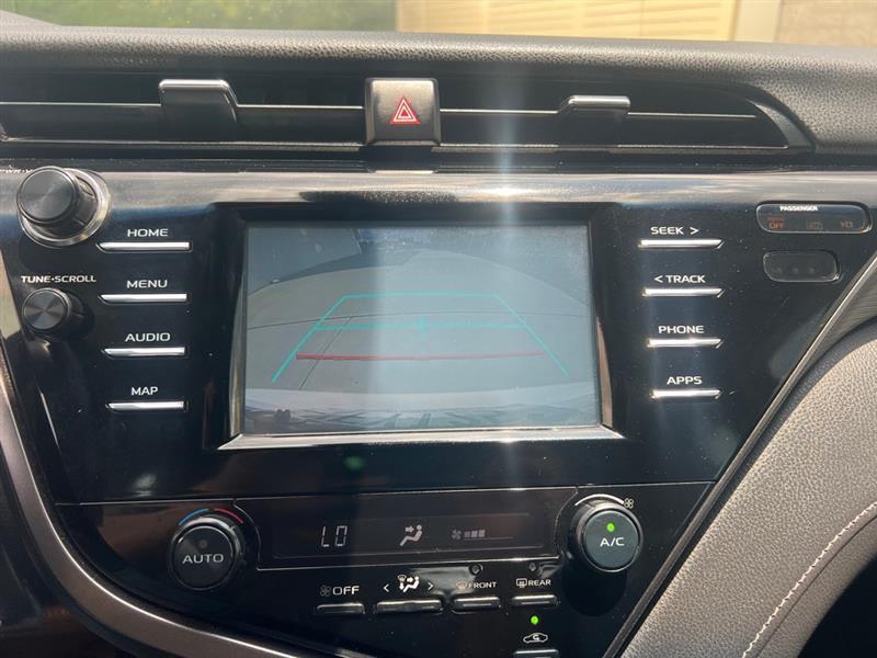 Toyota Camry SE 2019