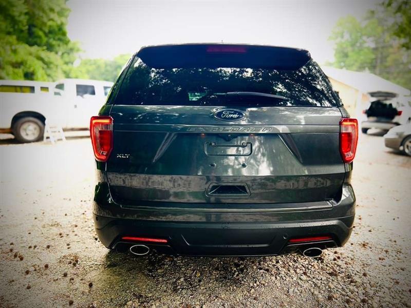 Ford Explorer XLT FWD 2018