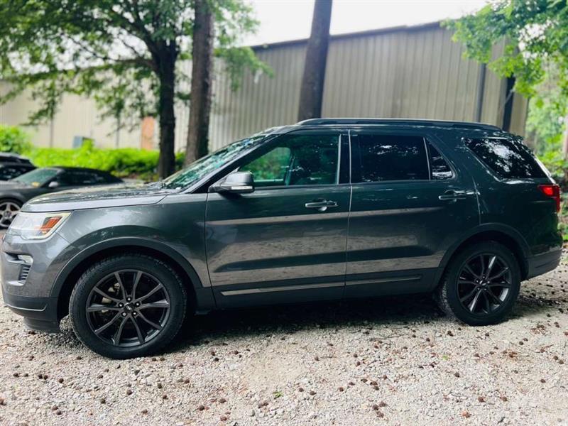 Ford Explorer XLT FWD 2018