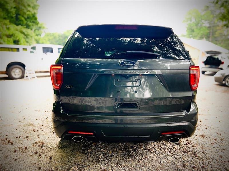 Ford Explorer XLT FWD 2018