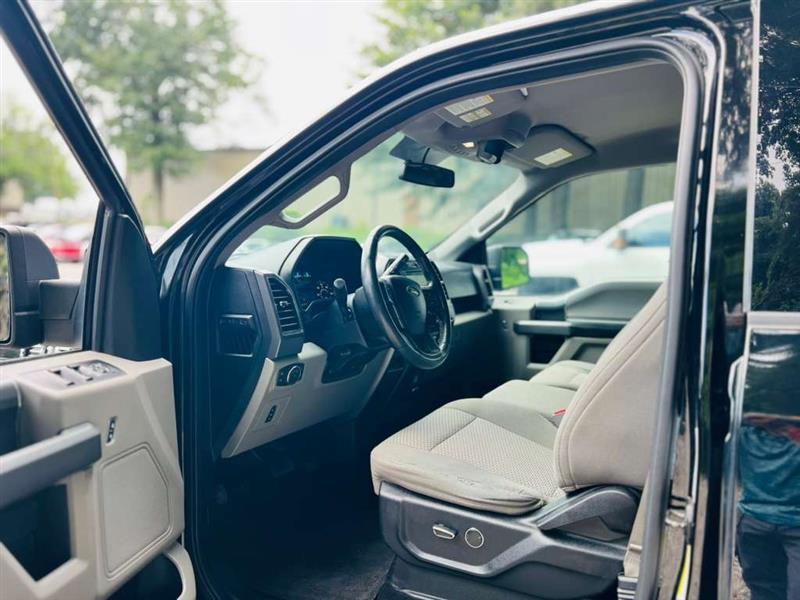 Ford F-150 XL SuperCrew 5.5-ft. Bed 2WD 2017