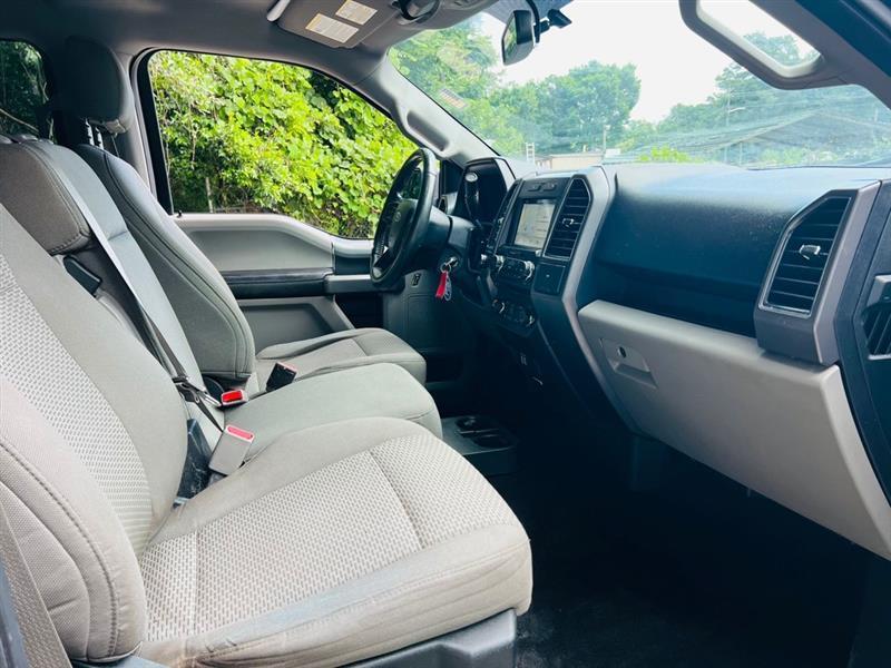 Ford F-150 XL SuperCrew 5.5-ft. Bed 2WD 2017