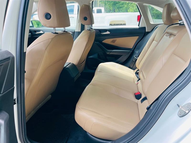 Volkswagen Jetta 1.4T SE 8A 2020