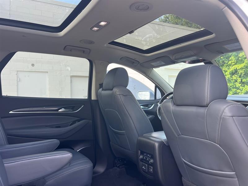 Buick Enclave Essence AWD 2019