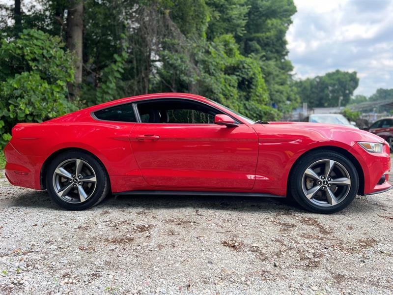 Ford Mustang V6 Coupe 2016