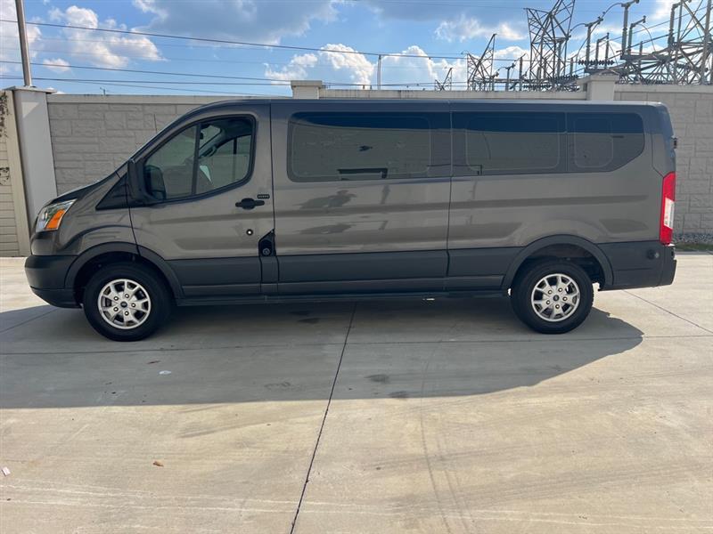 Ford Transit 350 Wagon Low Roof XL w/Sliding Pass. 148-in. WB 2016